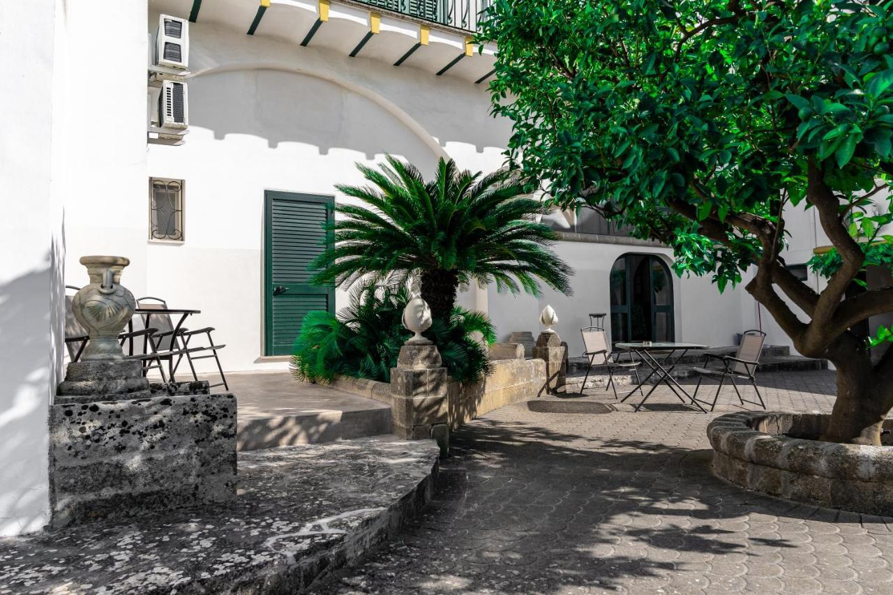 Casa Vacanza Gico' Villa Alezio Exterior photo